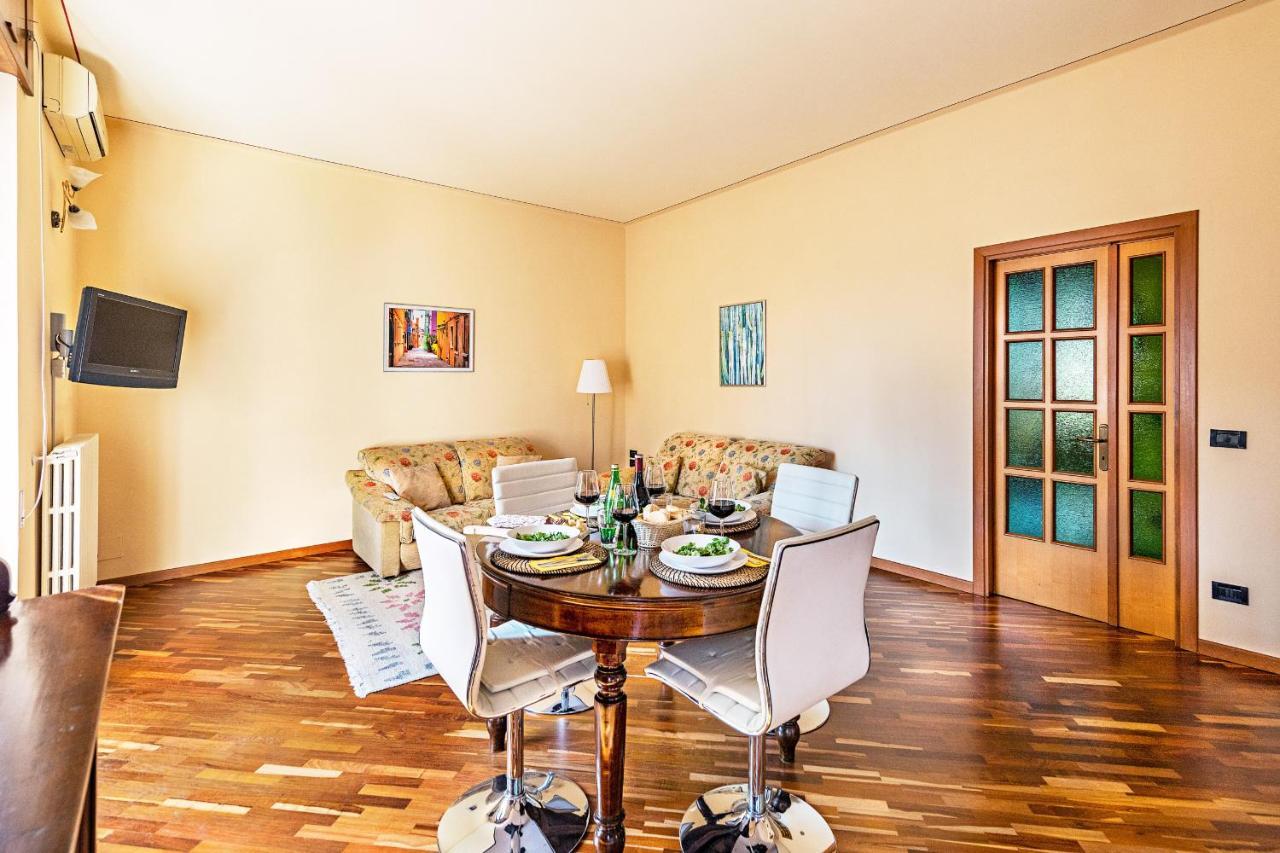 La Magnolia 2 Apartment By Wonderful Italy Desenzano del Garda Kültér fotó